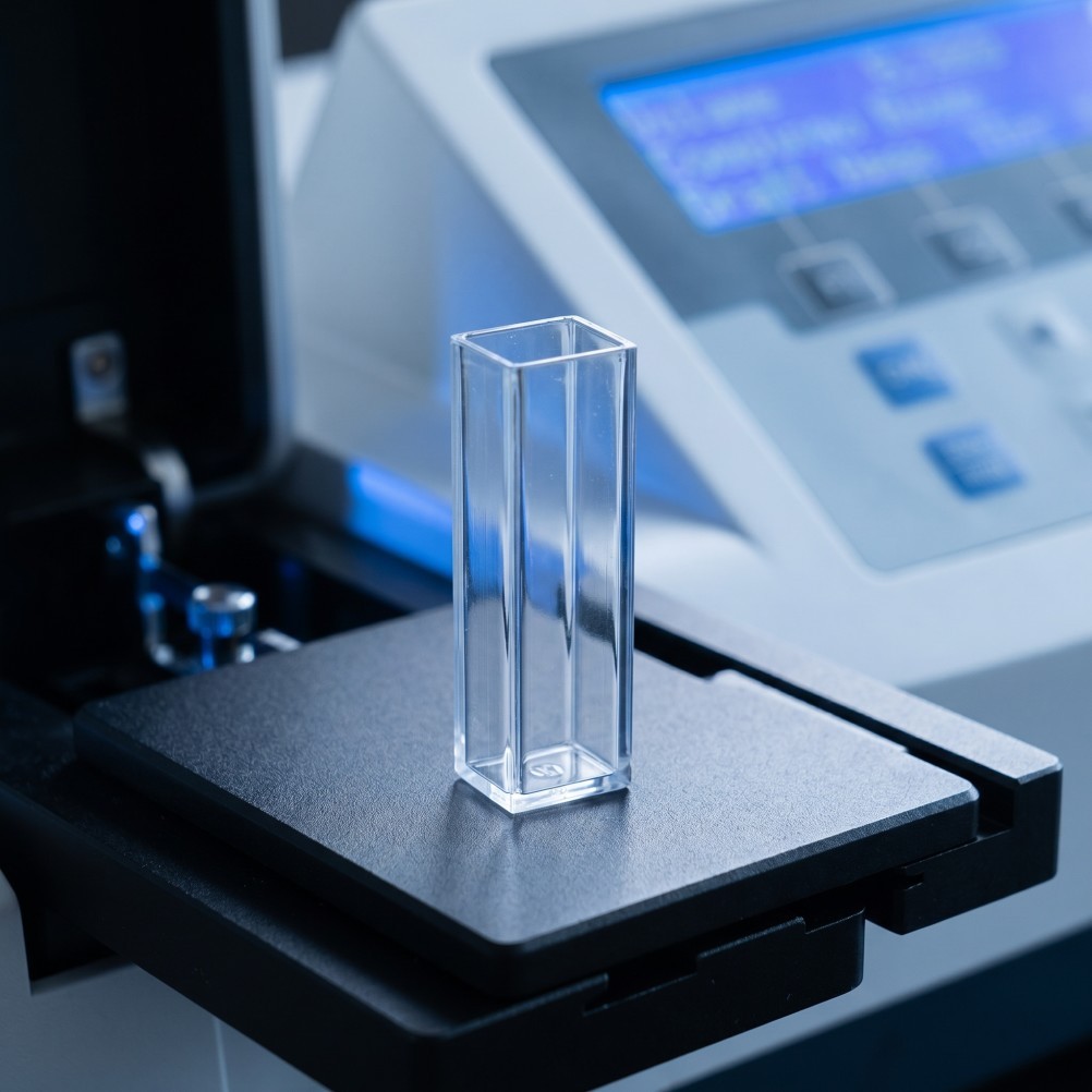 Reusable Plastic Mini Cuvettes for Spectrophotometer Lab Chemical Testing