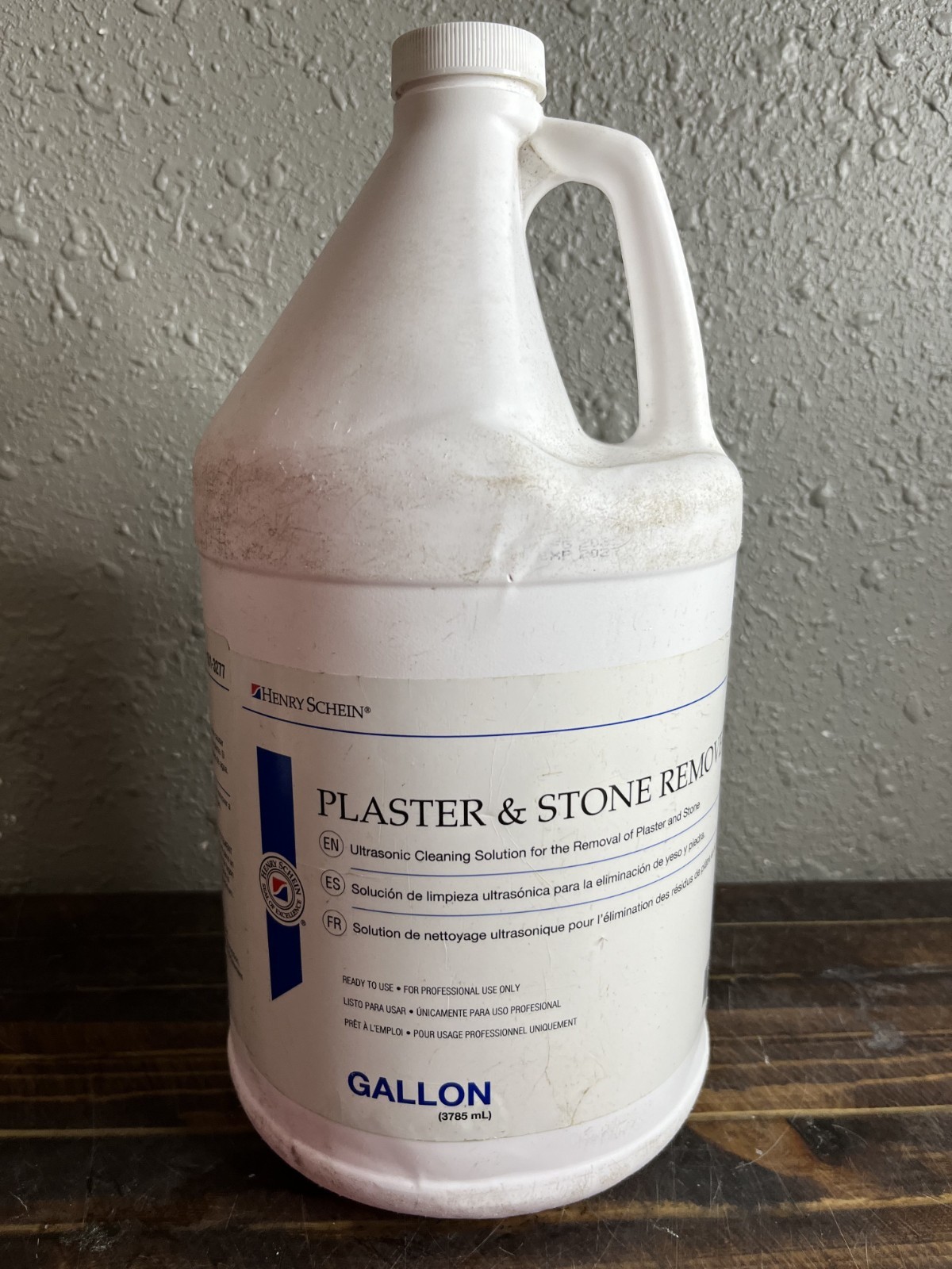 Henry Schein 101-3277 Plaster & Stone Remover Ultrasonic Cleaning Solution 1 Gal