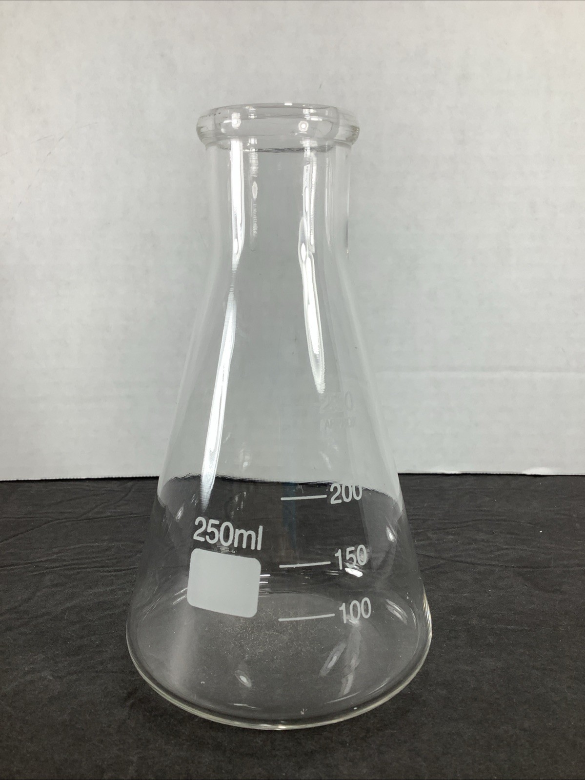 Collectible~100ml-250ml Glass Science Lab Beaker Flask~Cone Shaped~5.75”x3.75”