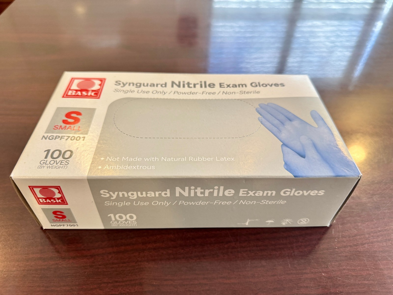 Lot of 700 cases of Synguard Nitrile Exam Gloves size Small