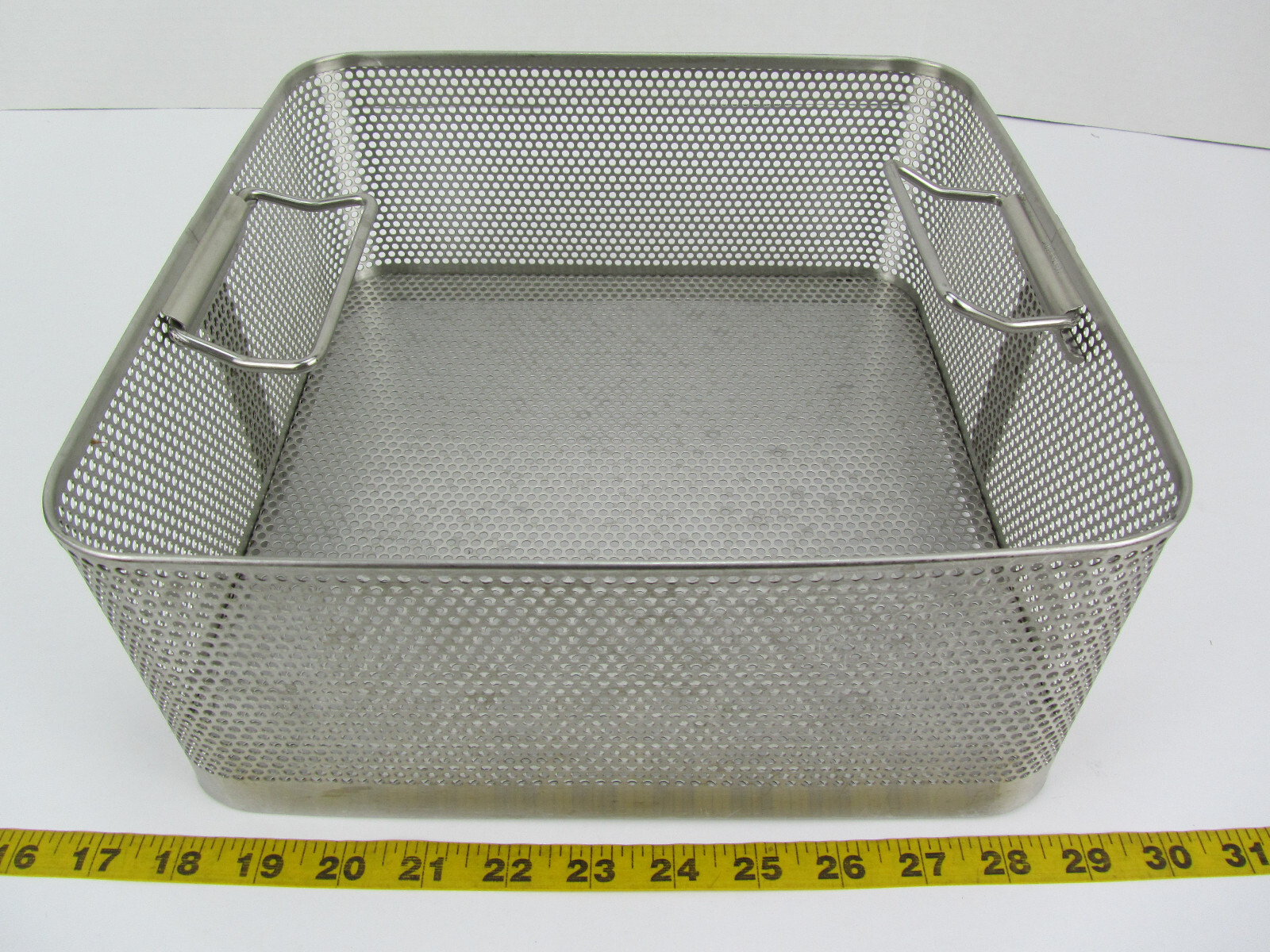 Medin ACT2 Sterilization Container with Lid, Basket/Insert/Tray, and Plate SKUN1