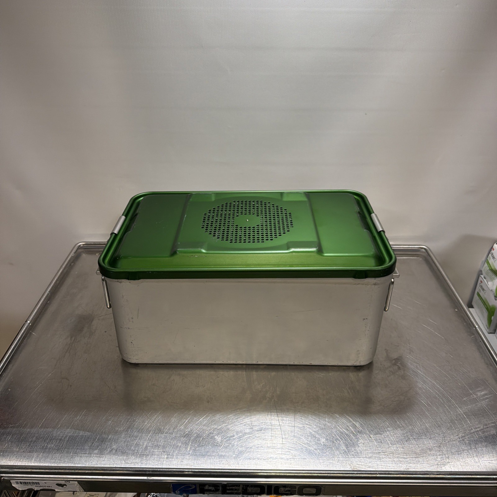 AESCULAP JN744 Case w/ JK787 Green Lid