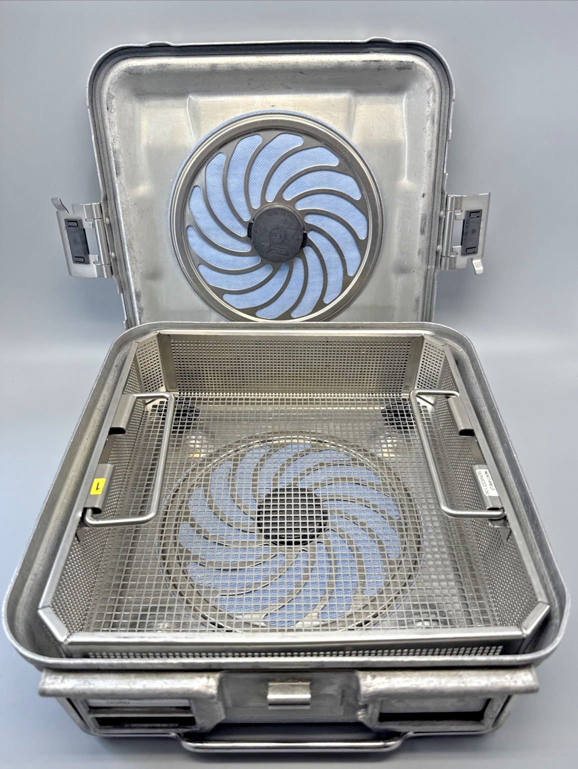 Aesculap JM340 Sterilcontainer S with JF113R Inner Basket and With Lid