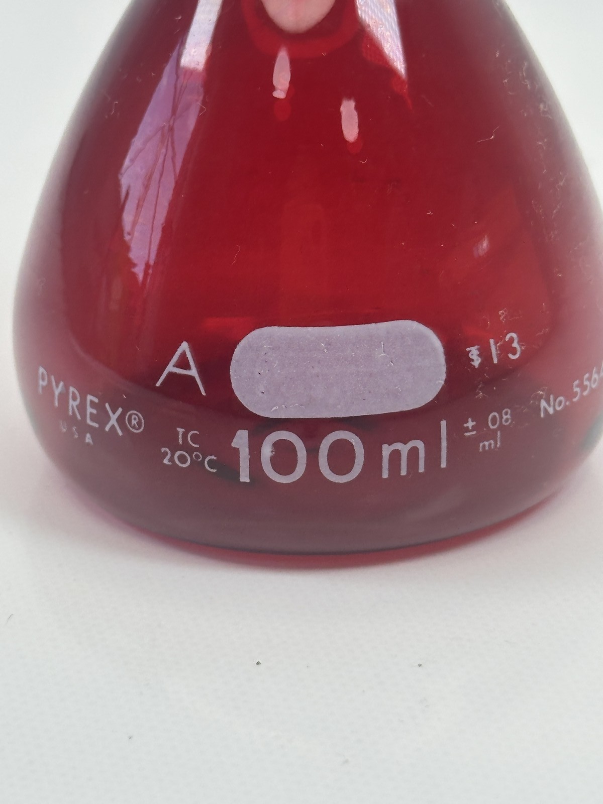 PYREX 100mL Red Volumetric Flask Class A TC 20°C No. 55640 Laboratory NEW