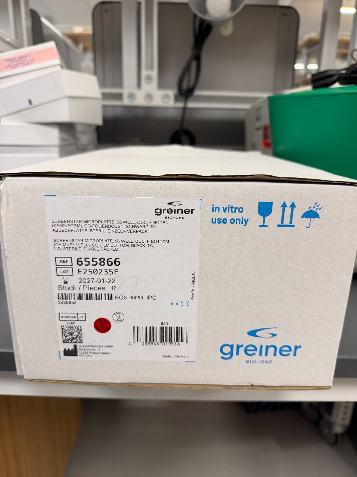 SCREENSTAR MICROPLATE, 96 WELL, COC, F-BOTTOM (CHIMNEY WELL), CO FILM BOTTOM, BL