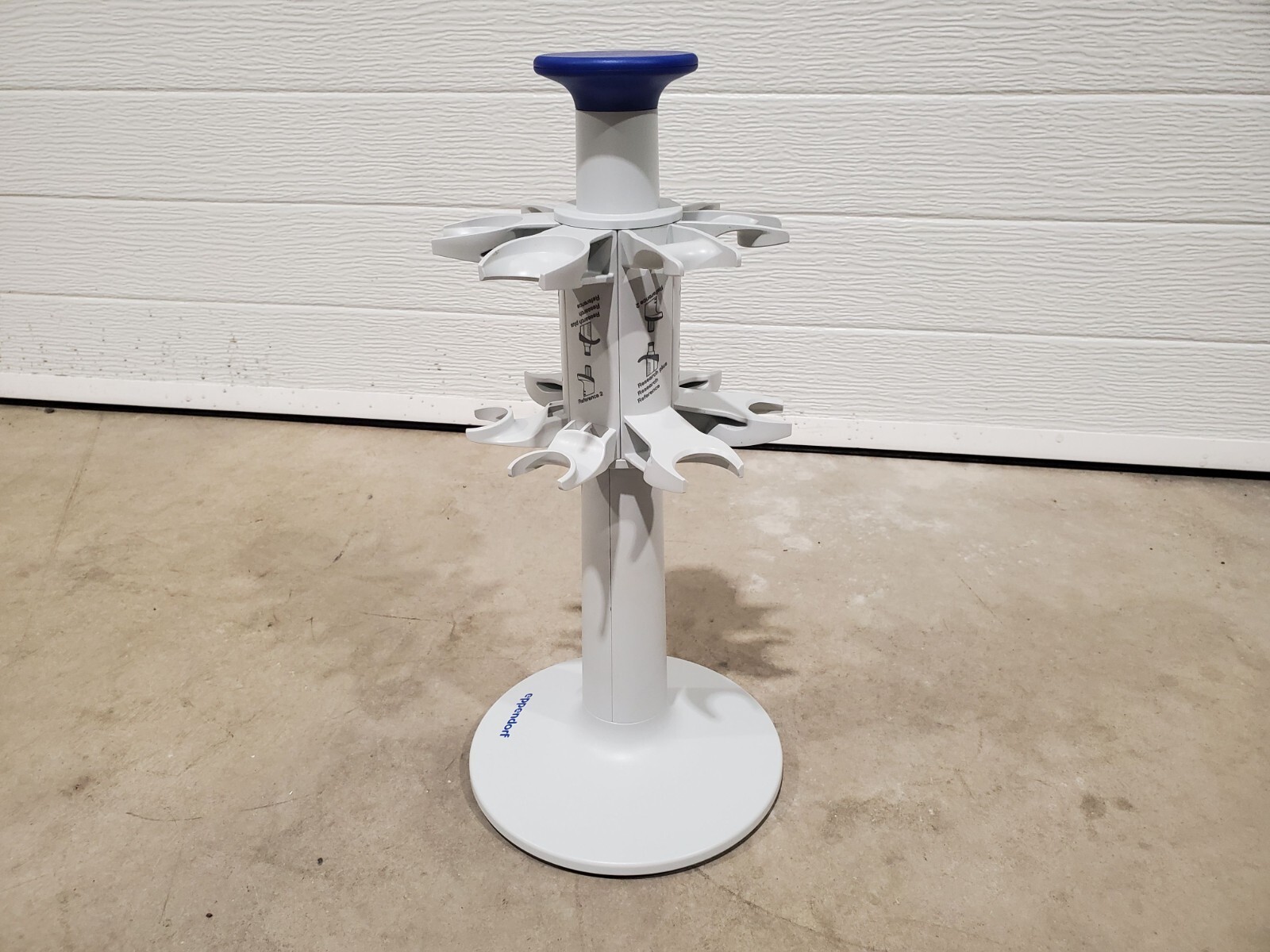 Eppendorf Xplorer/Xplorer Plus Charging Stand