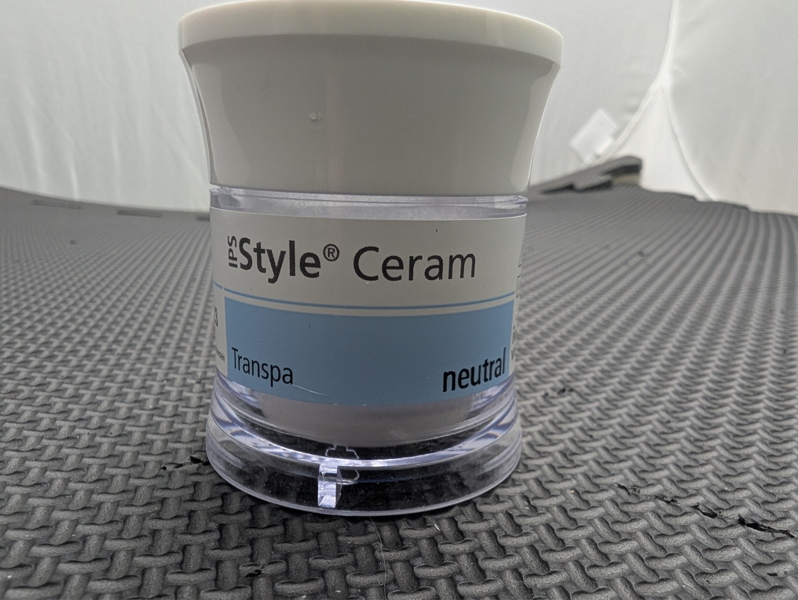 Ivoclar IPS Style Ceram Transpa Neutral – used