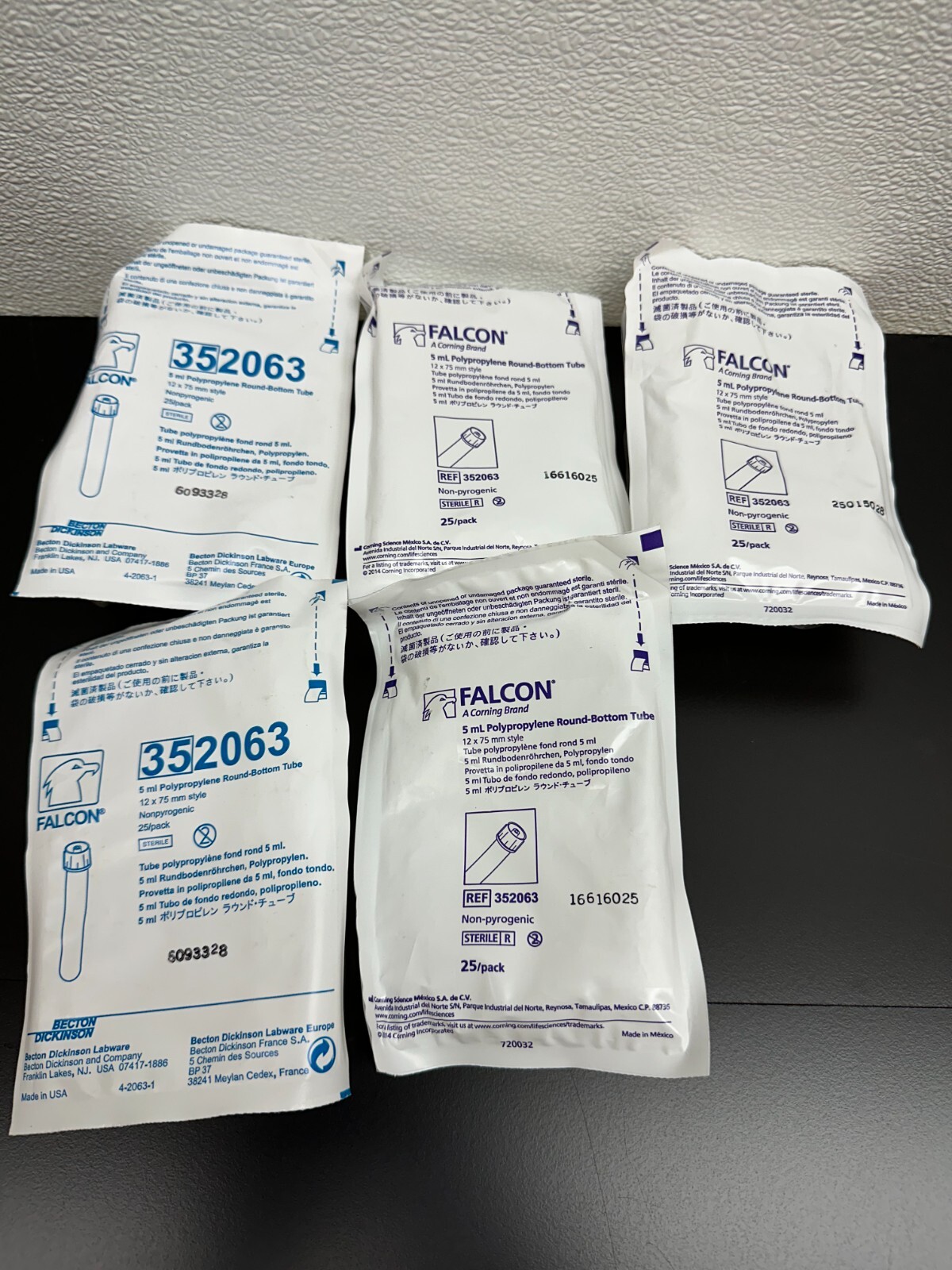 Corning Falcon REF 352063 Polypropylene 5mL Round-Bottom tube 12 x 75mm Style