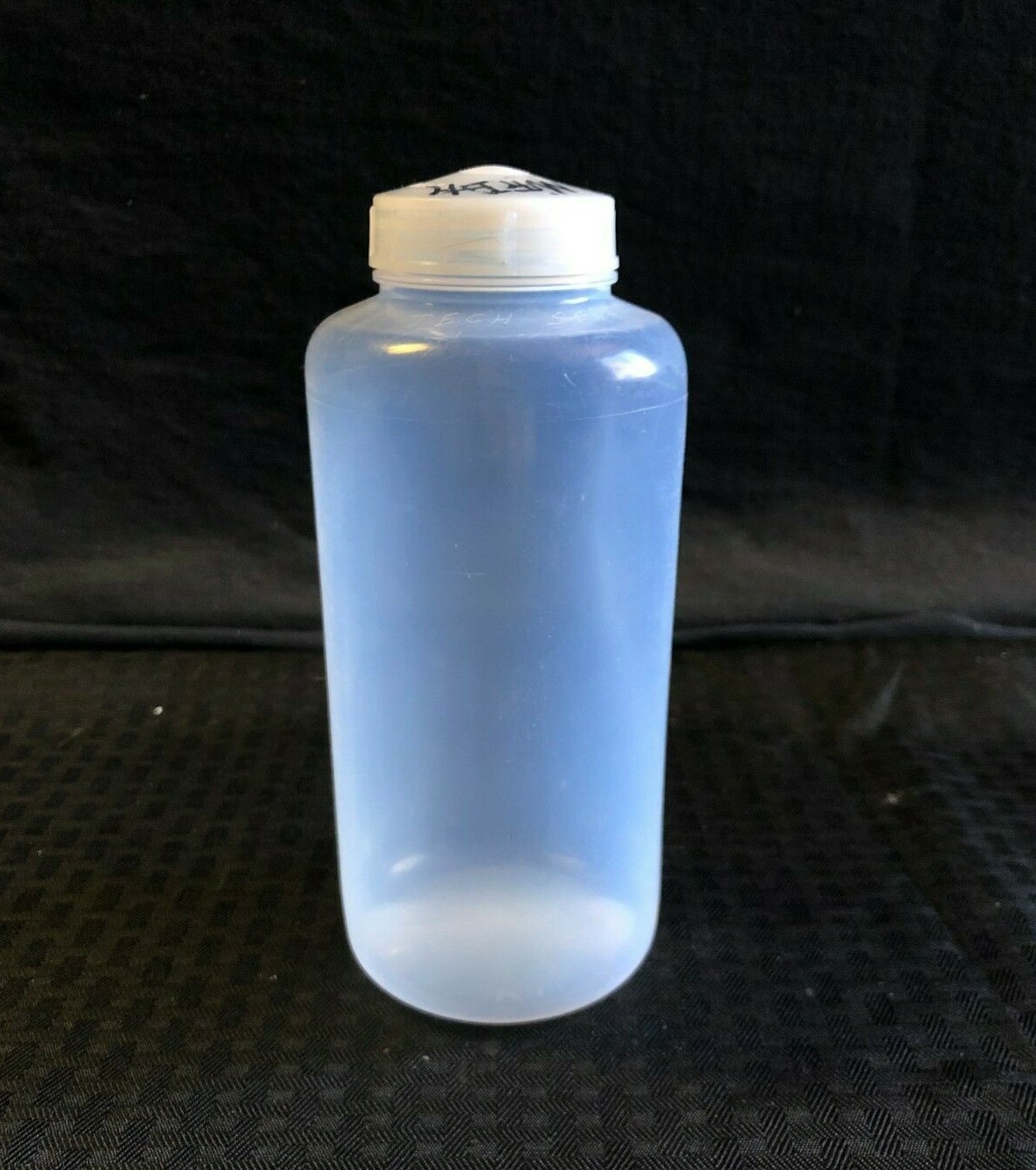 Nalgene Plastic Wide Mouth Centrifuge Bottle 32oz./1000mL, Teflon FEP