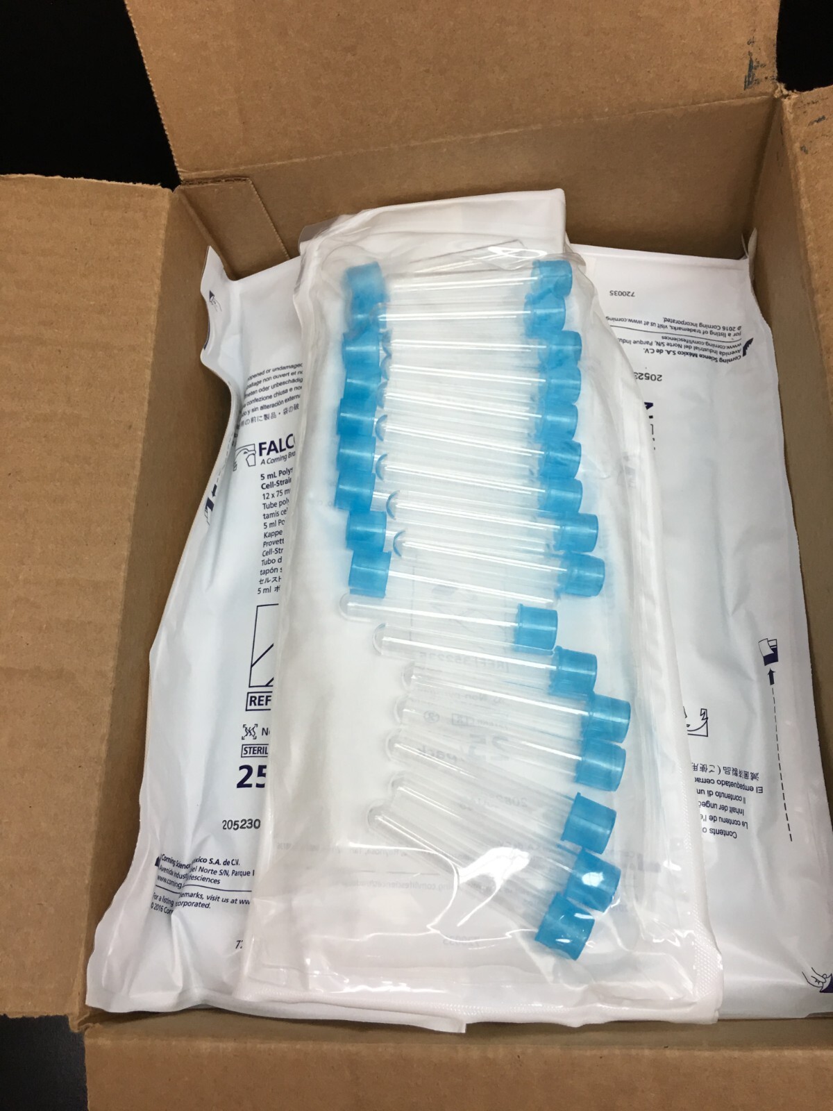 Corning Falcon REF 352235 5mL Round Bottom Test Tube Snap Cap Lot 16 PKS