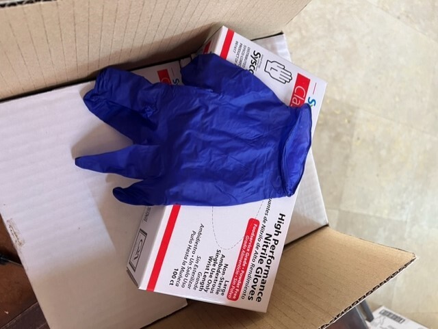 SYSCO High Performance Nitrile Gloves BLUE Food Grade – Large – 10/100 Ct Case