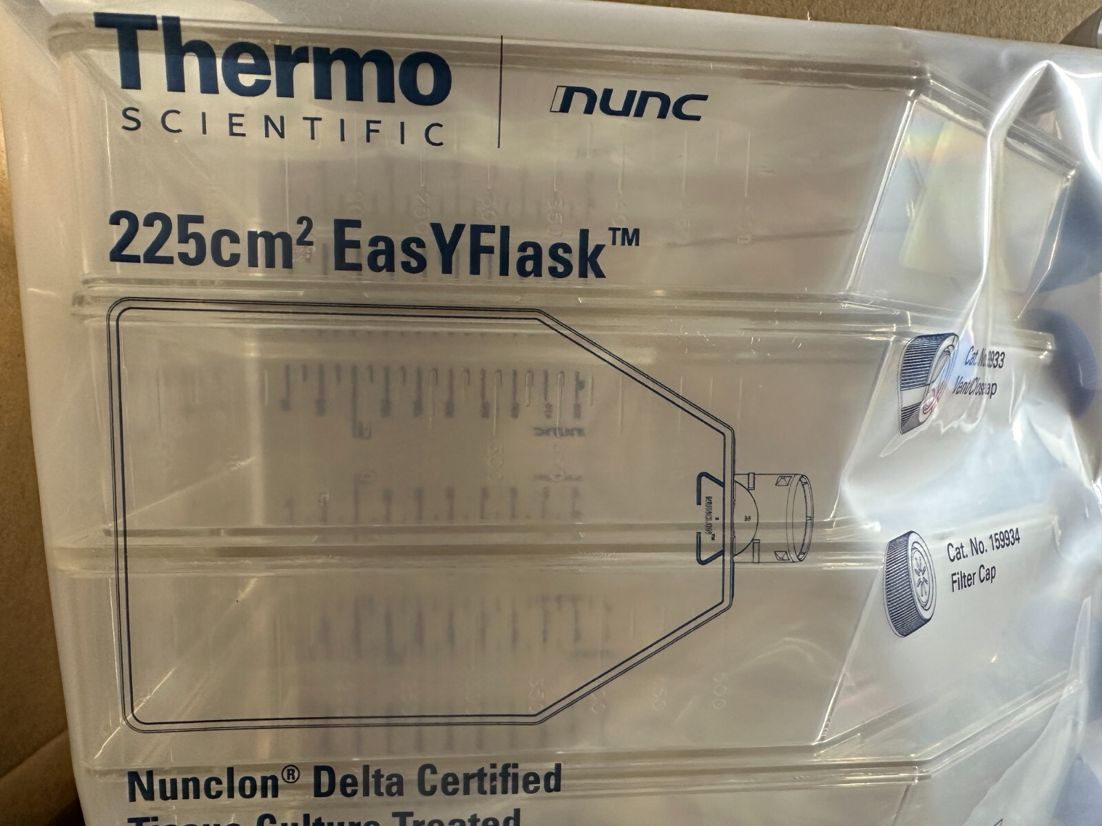 Thermo Scientific REF #159934 EasY Flask 225 cm2 Angled Neck Case of 30 NIB
