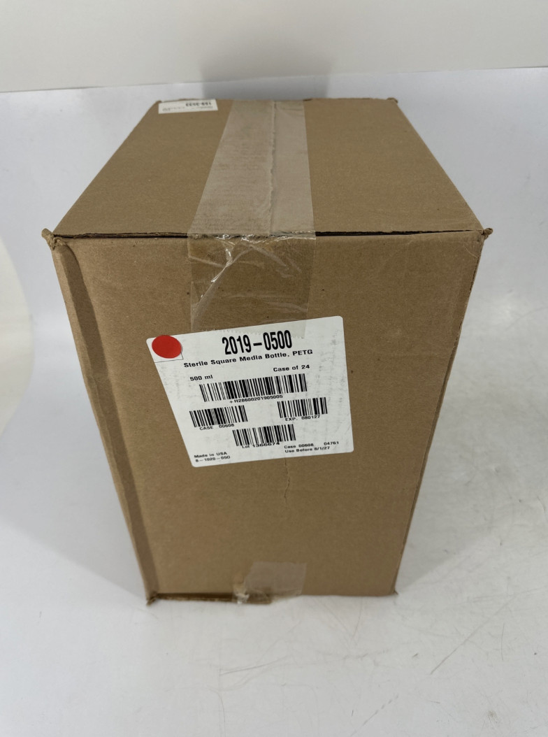 CASE OF 24 Thermo Fisher Scientific 2019-0500 Sterile Square Media Bottle PETG