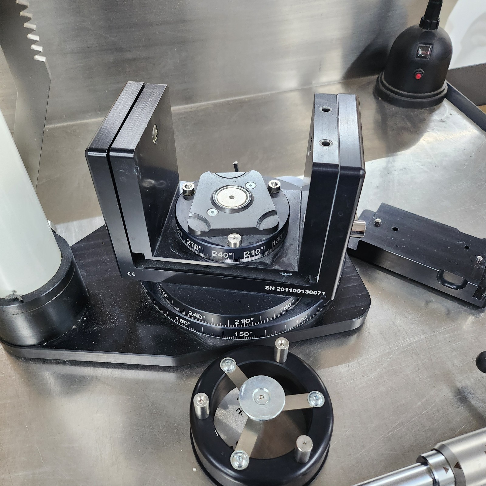Straumann GonyX High-precision Scan and Surgical Fabrication Milling Unit