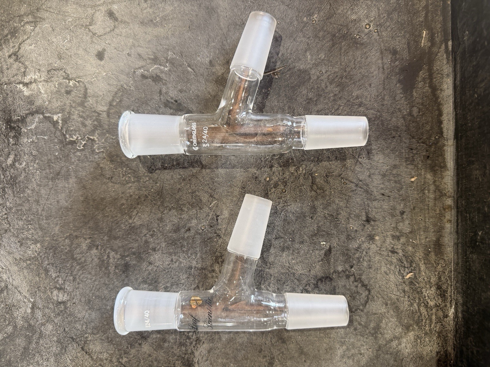 Lot Of 2 – Chemglass Gold Leaf Lab Glass Adapters Connection Distillation 24/40