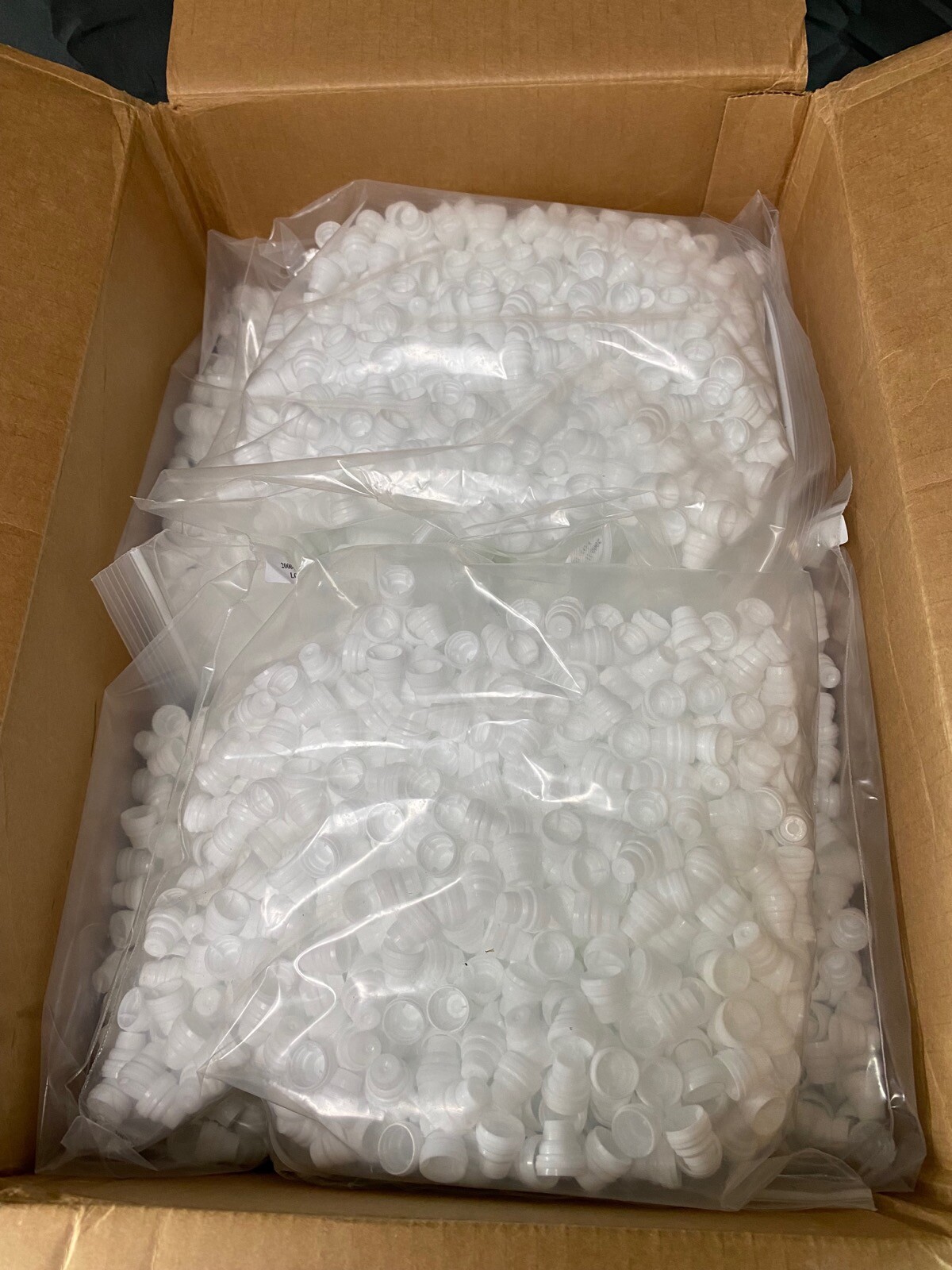 DYNAMIC DIAGNOSTICS 10-16mm Universal Plug Caps White 22-899-005 (10,000/cs)