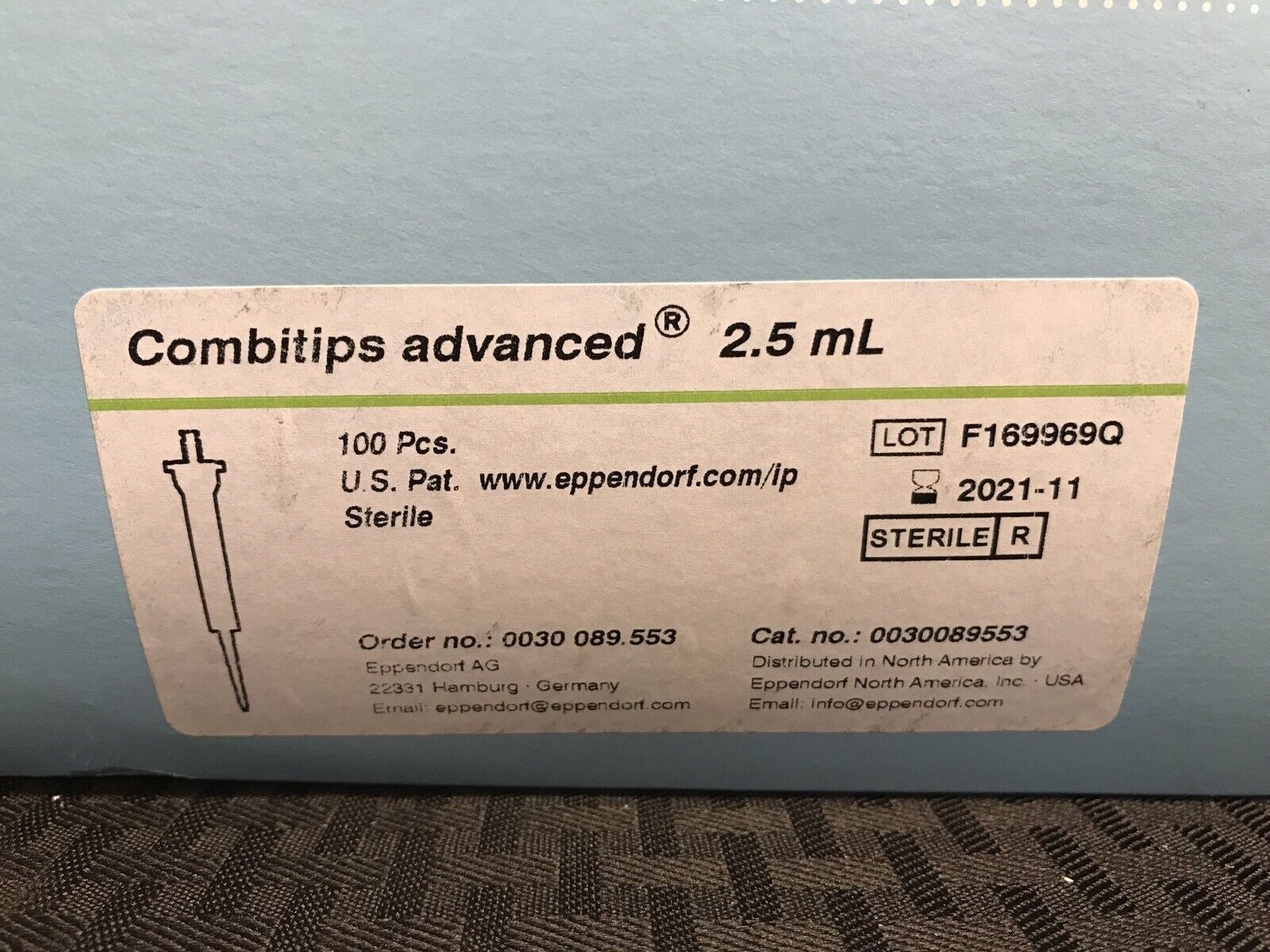(100) EPPENDORF Combitips Advanced 2.5mL Graduated Plastic Pipet Tips 0030089553