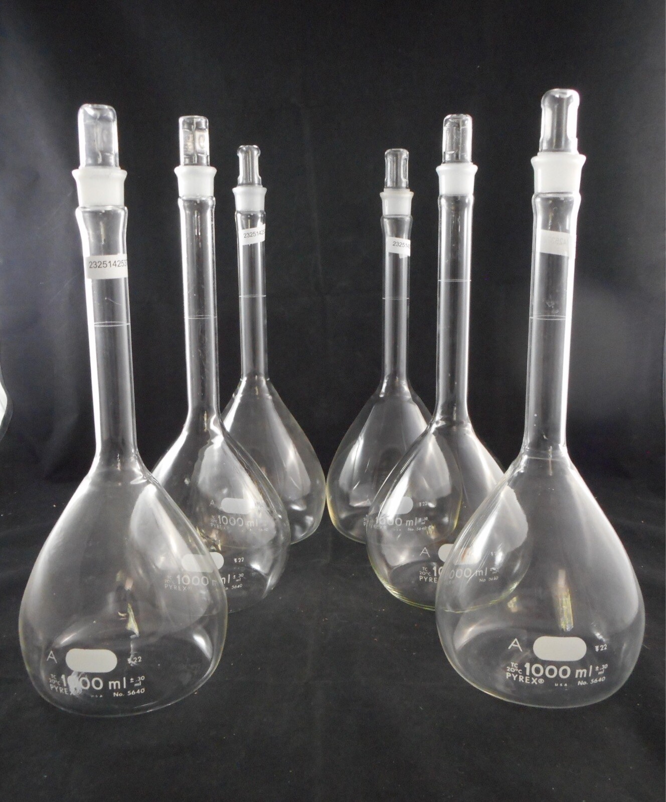 PYREX Glass TC To Contain 1000mL ±0.30 Volumetric Flask Stopper #22 5640 6/CS