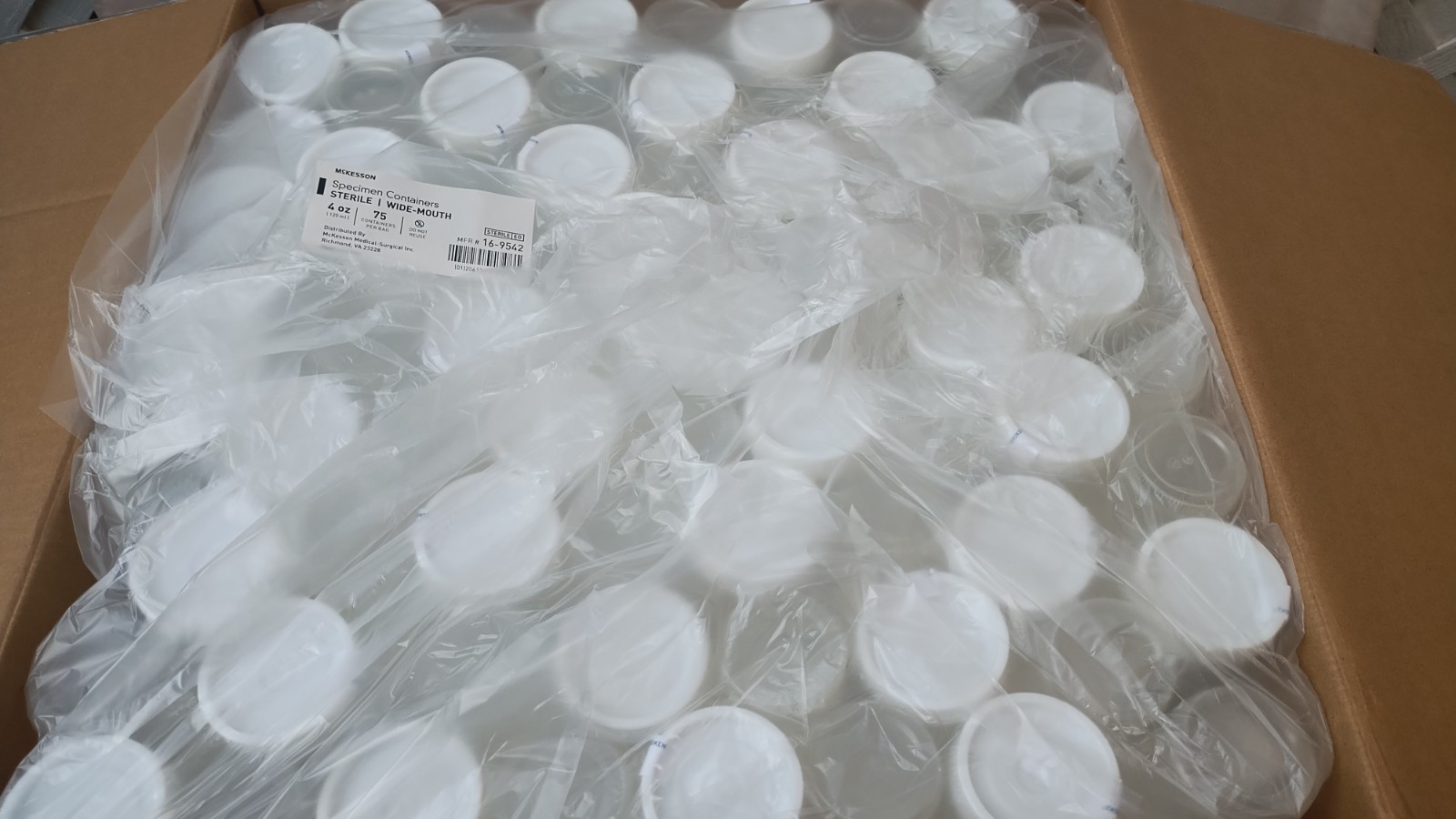 McKesson Specimen Container Screw Cap 120 mL (4 oz.) 300 Ct