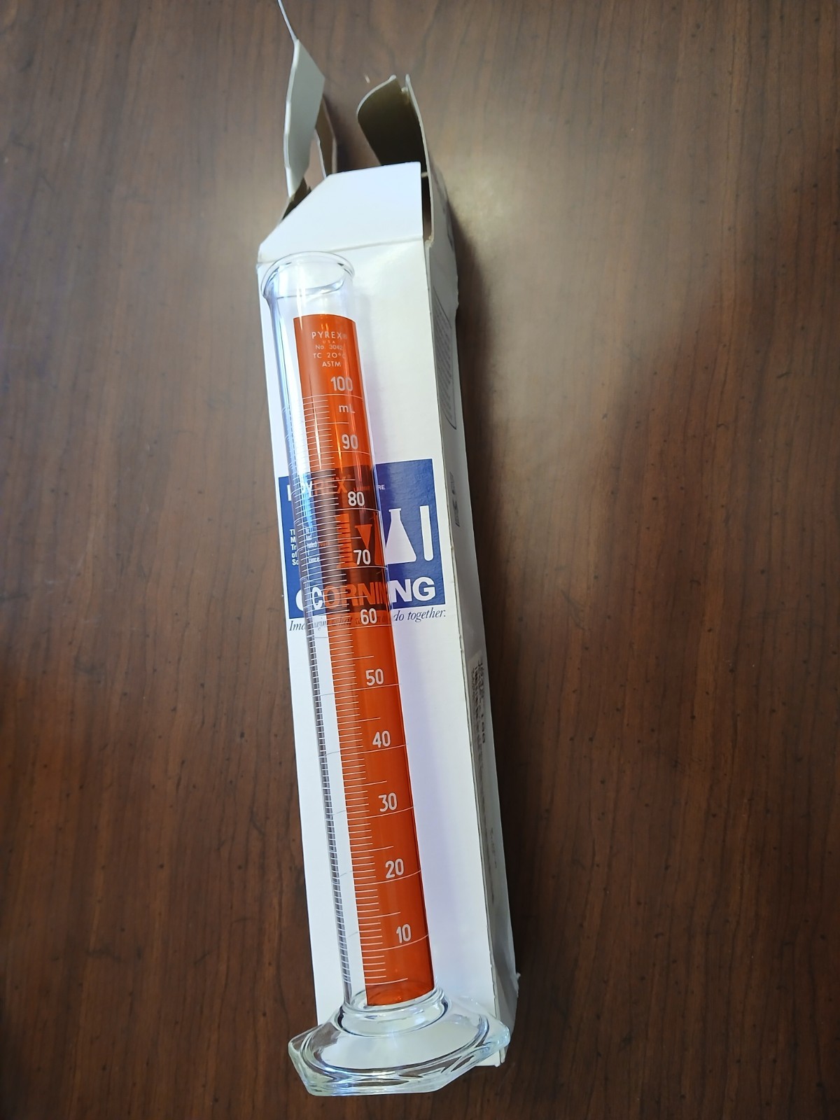 CORNING Pyrex 100ML Graduated Cylinder Hex Base 3042 Red Scale/Spout Made in USA