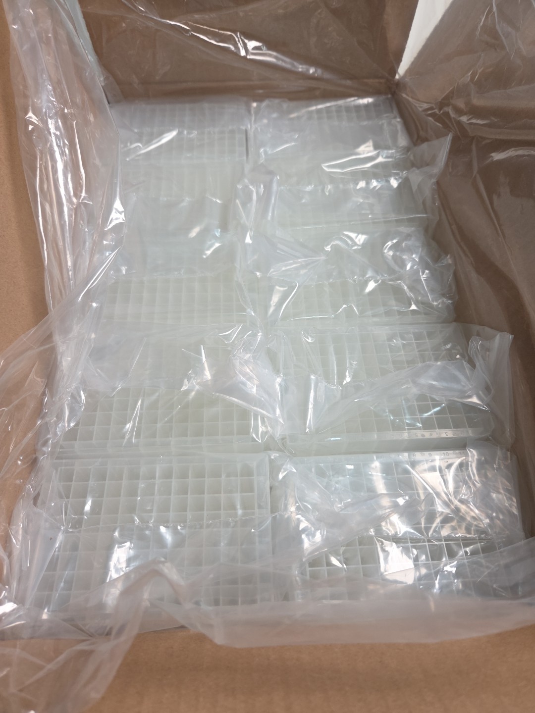 2.2 ml Deep Well Plates 96, V Bottom, Square Well