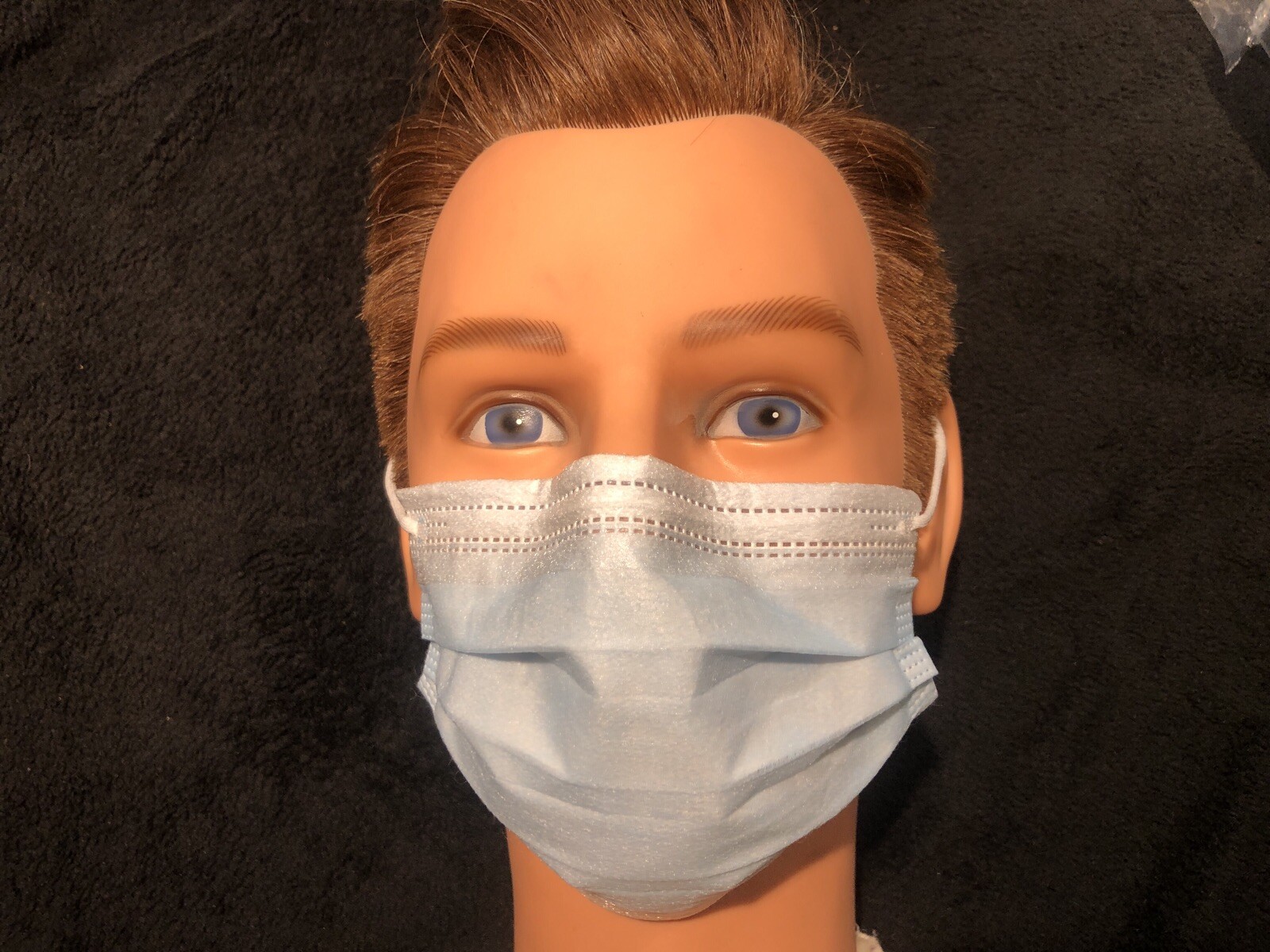 Case of 2500 medical-grade face masks, disposable, 3-ply, one size, single use