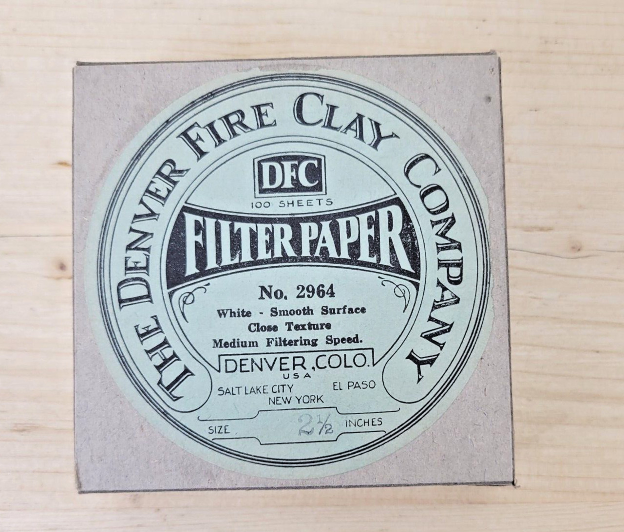 The Denver Fire Clay Company DFC Filter Paper, 2-1/2″ Size Vintage Box No. 2964