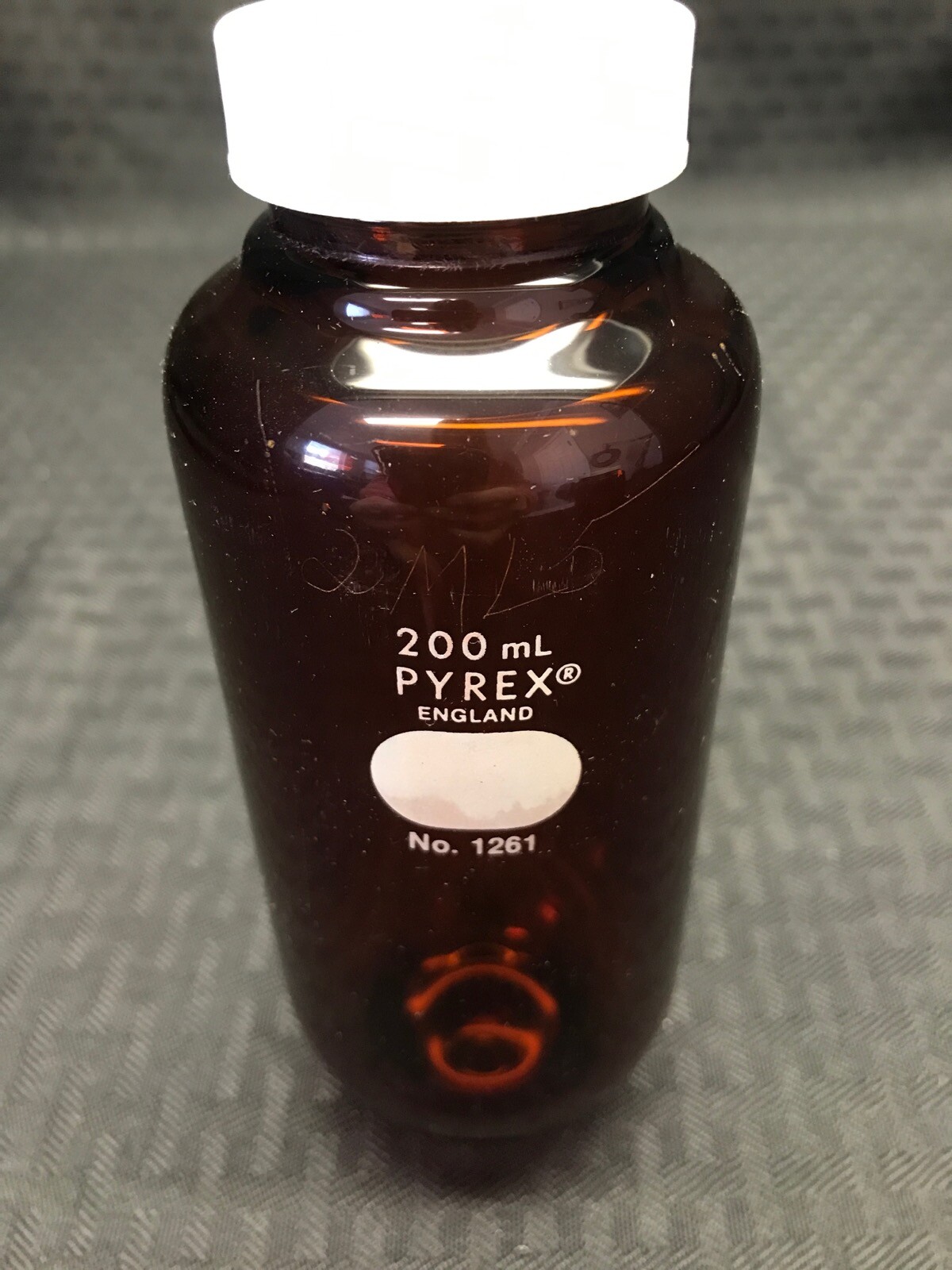 (6) PYREX 200mL Amber Glass Heavy Wall Centrifuge Bottle 38-400 Cap 1261-200