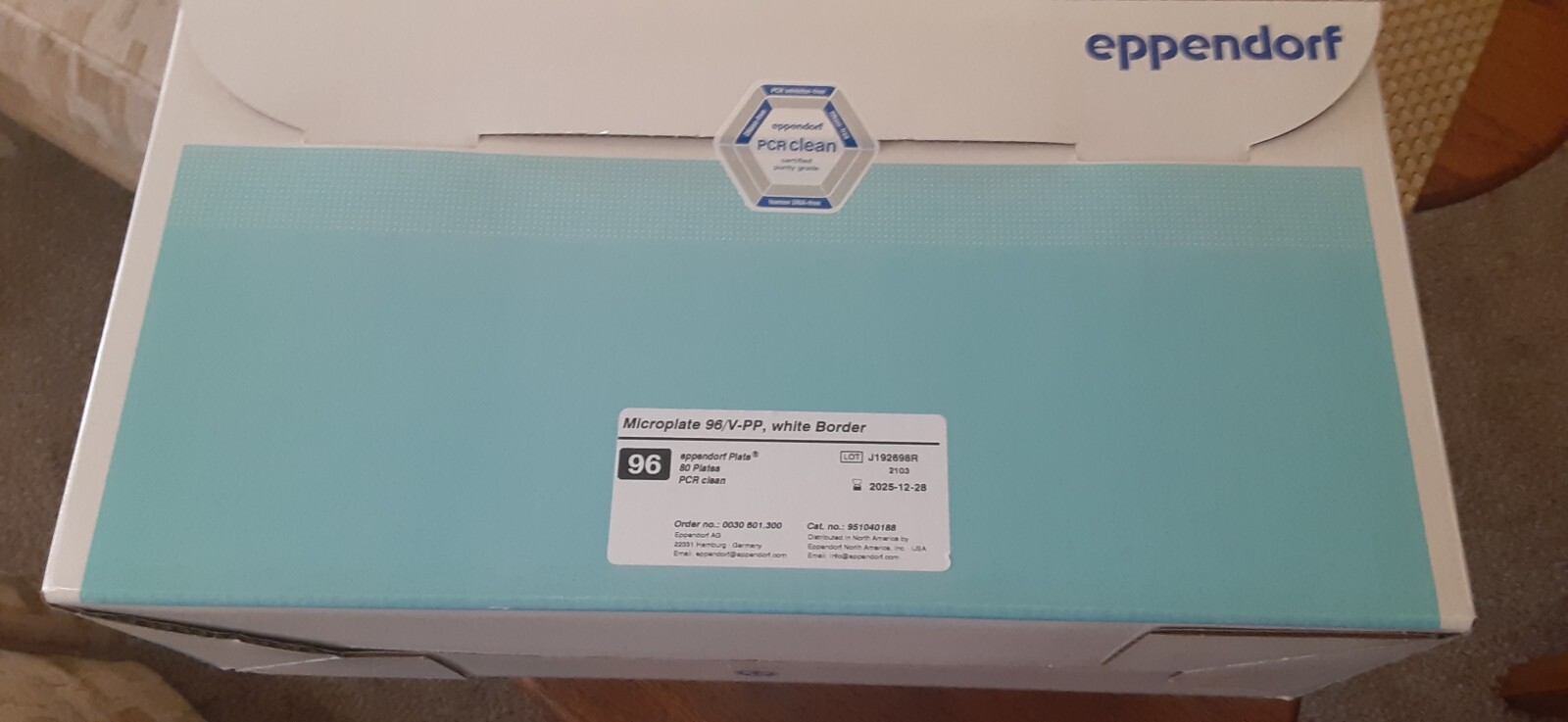 Eppendorf Microplate 96/V-PPWhite border(80plates/5 sealed sleeves/16) 951040188