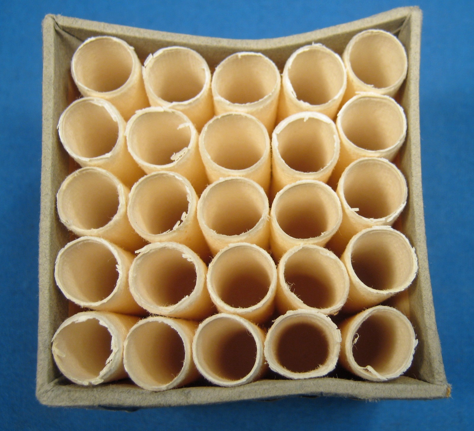 VINTAGE WHATMAN EXTRACTION THIMBLES 10 X 50 MM X25 NEW OLD STOCK FREE SHIPPING