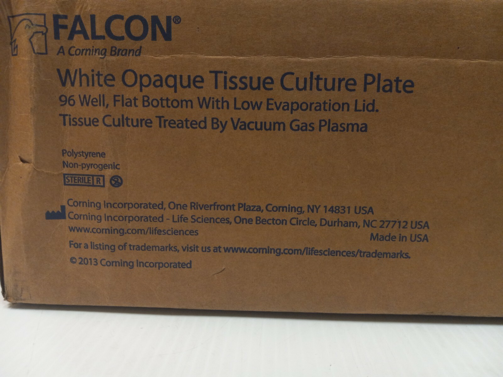 Falcon 353296 Culture Plates with Lids 96 Well White Sterile Case of 45 Plates