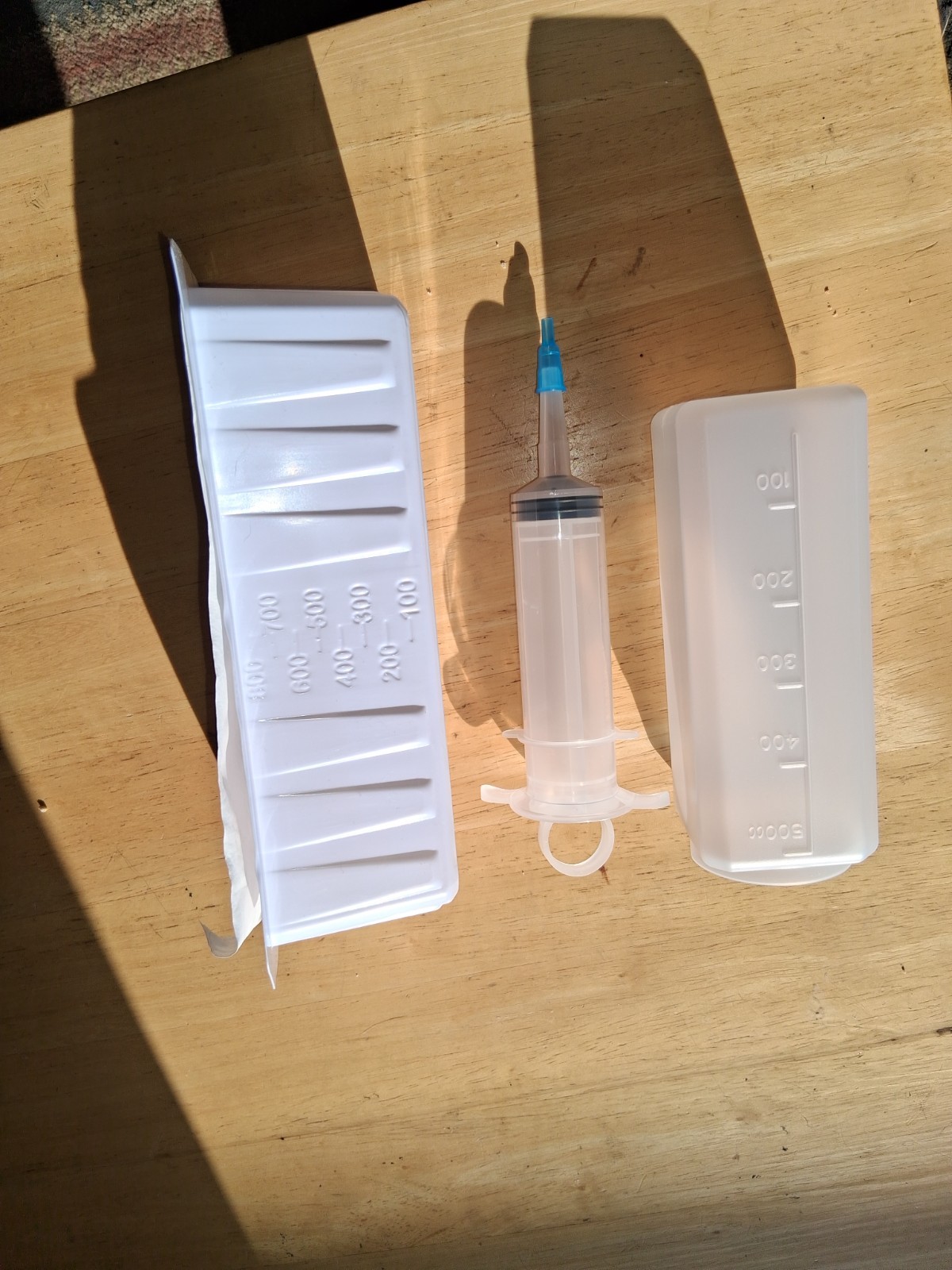Enteral Feeding Tube Syringe Kits w/Bedside Holder 30 Kits