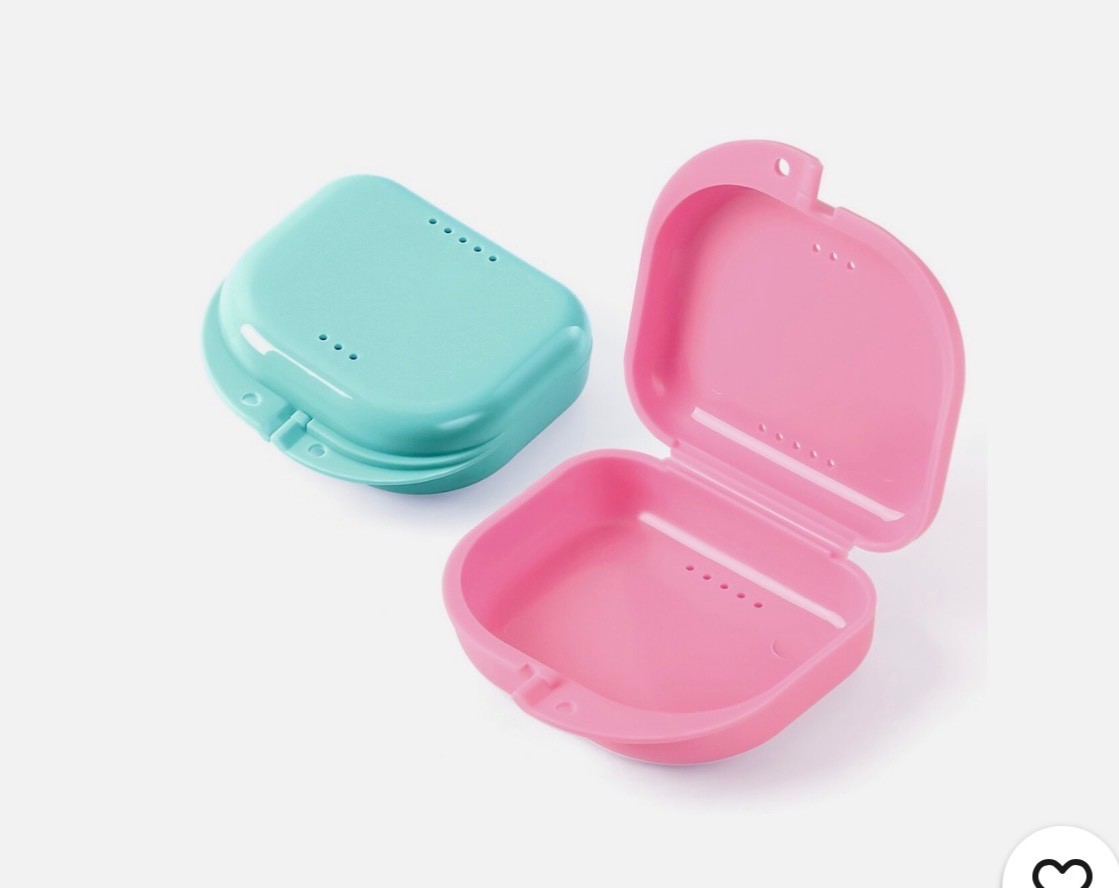 Retainer Case with Vent Holes Storage Mouth Guard Case w/ Tight Snap Closure