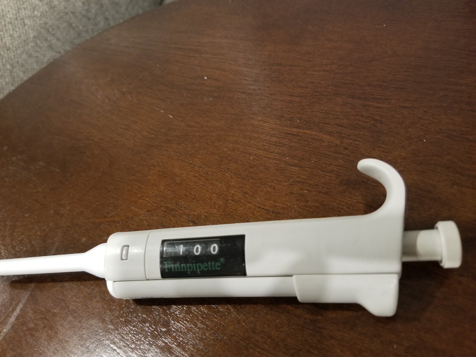Labsystems Finnpipette 4500 20-200 µL