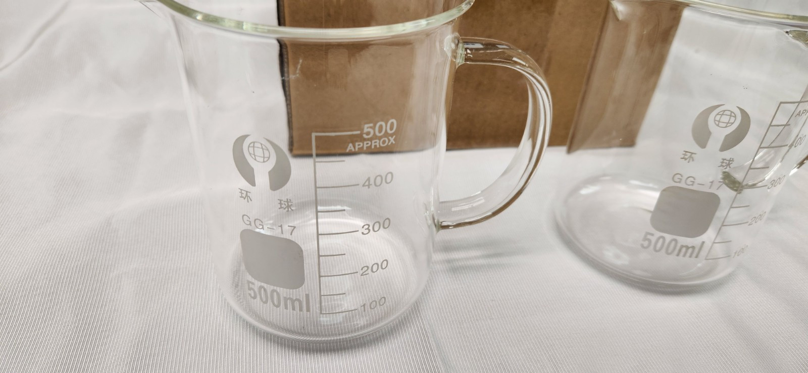 Qwork 500ml / 16.9oz Measuring Cup Borosilicate Glass Beaker Mug With Handle 2Pk