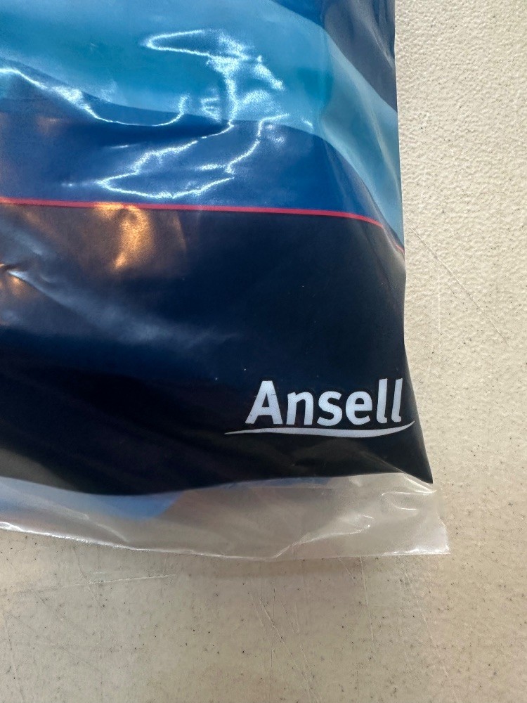 Microflex 93-243 Nitrile Disposable Gloves Size M 100-Count Extended Cuff Blue