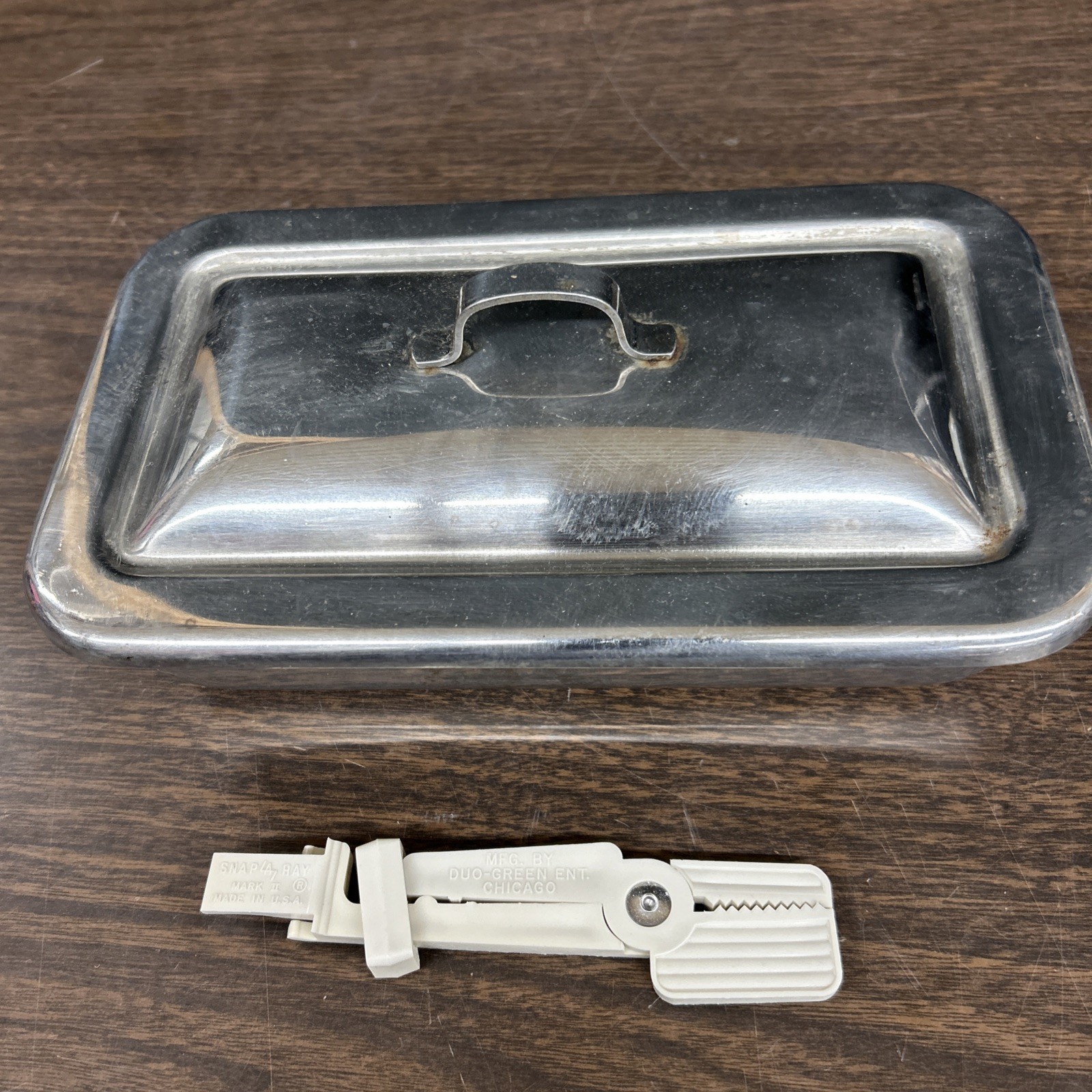 Vollrath Stainless Steel Medical/Dental Tray w/Lid, 9″x5″x2″ + XRay Film Holder