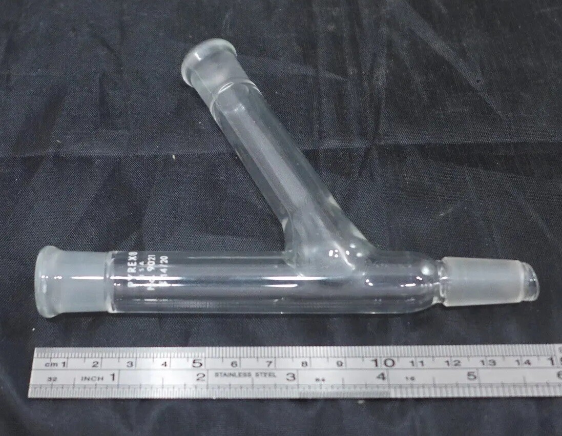 CORNING Pyrex Three-Way 120° Angle Connecting Adapter, ST 14/20 joints #9021